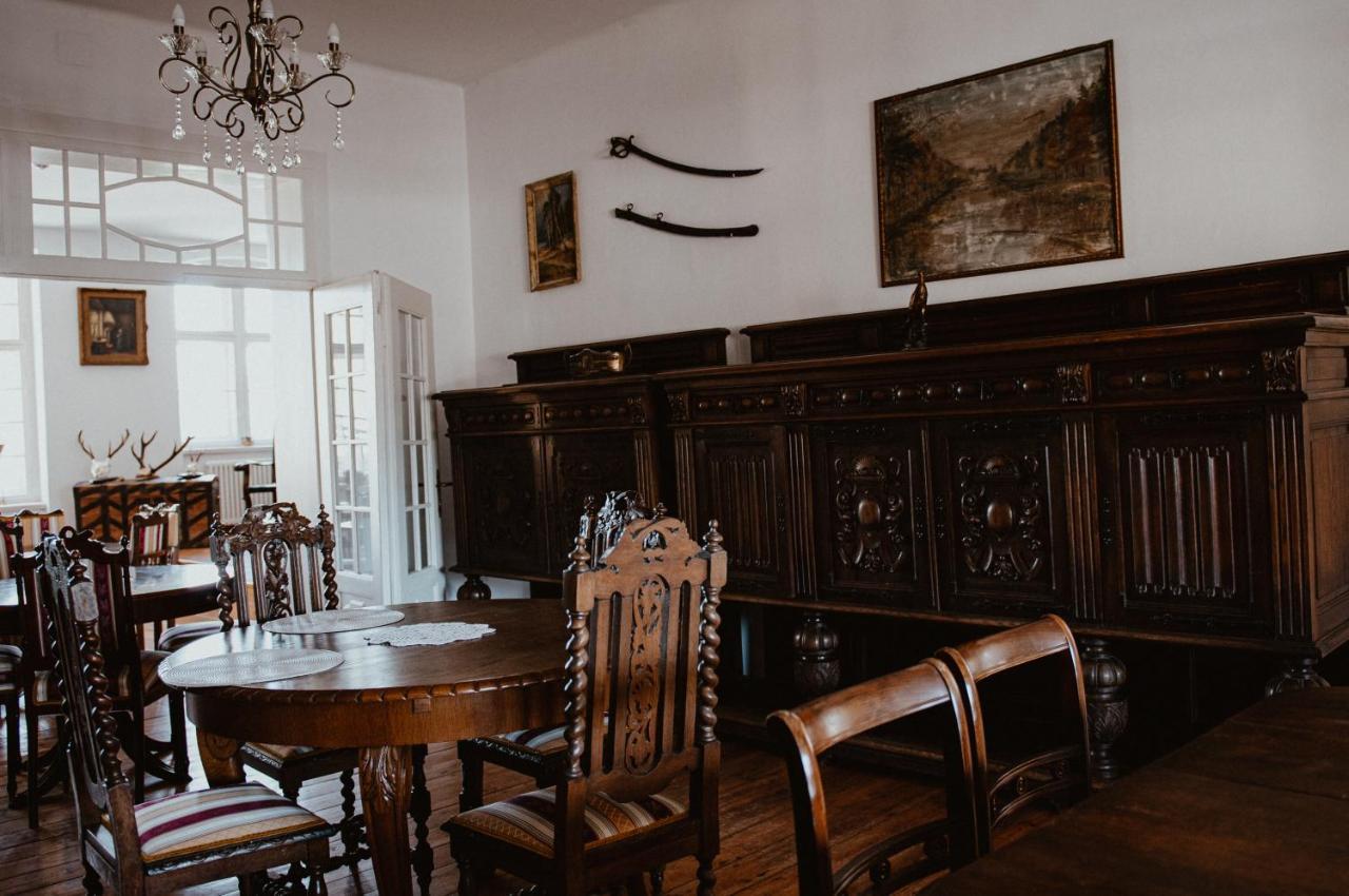 Zamek Bozejow Radomierowice