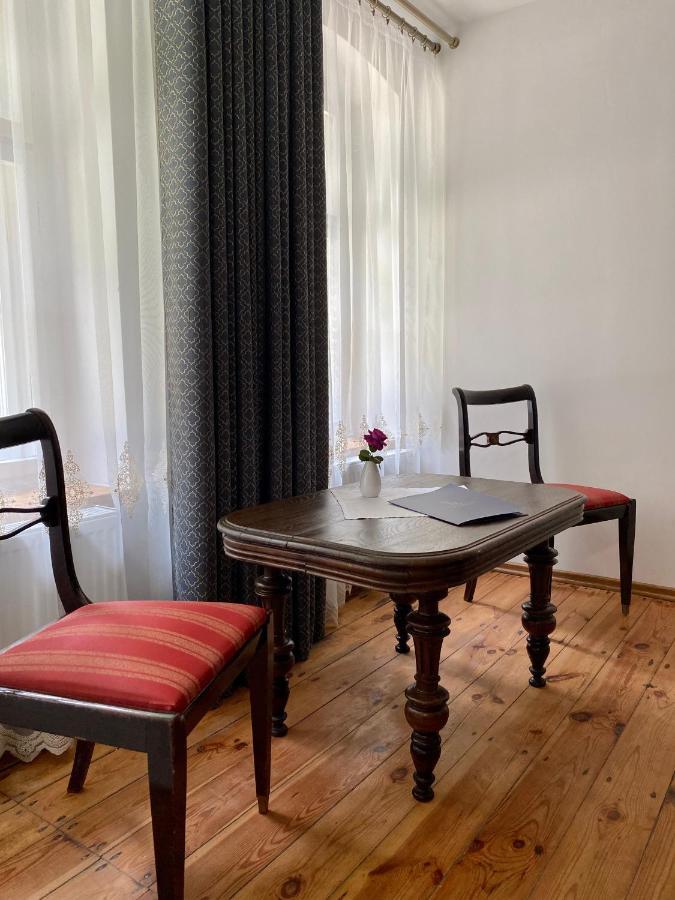 Zamek Bozejow * Radomierowice