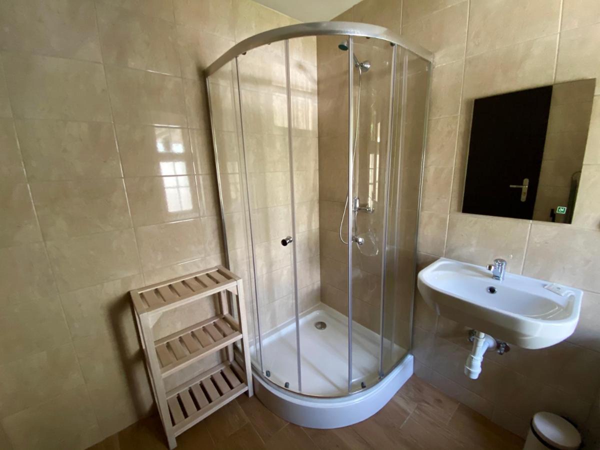 Hotel Zamek Bozejow Radomierowice